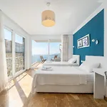 Luxury 5 Bedroom In Great Sea Views *