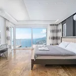 Luxury 5 Bedroom In Great Sea Views Villa *