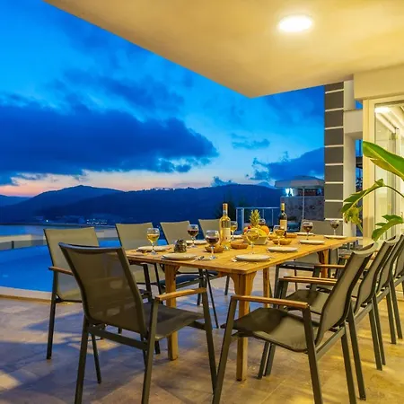 Vila Luxury 5 Bedroom In Great Sea Views